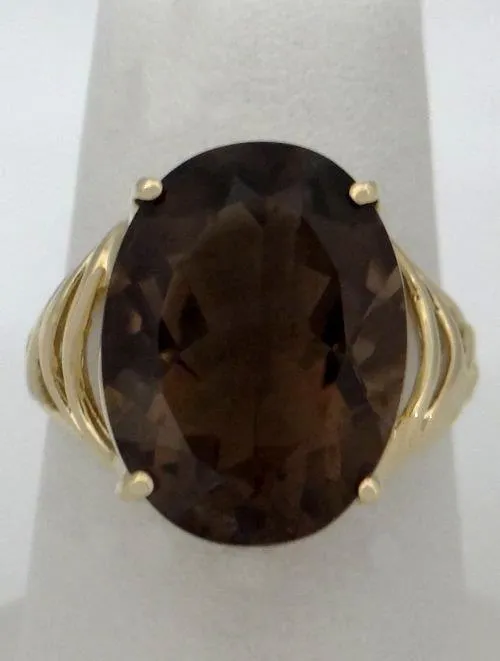 10K YELLOW GOLD 9.00ct OVAL SYNTH BROWN SMOKEY TOPAZ SOLITAIRE RING