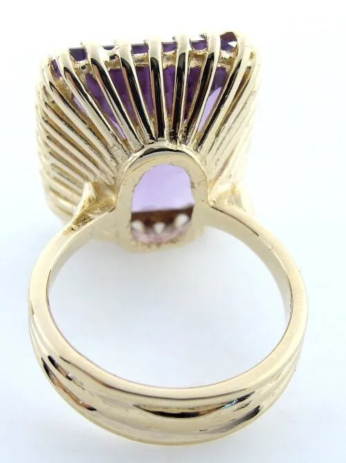 14K YELLOW GOLD SYNTHETIC AMETHYST RING