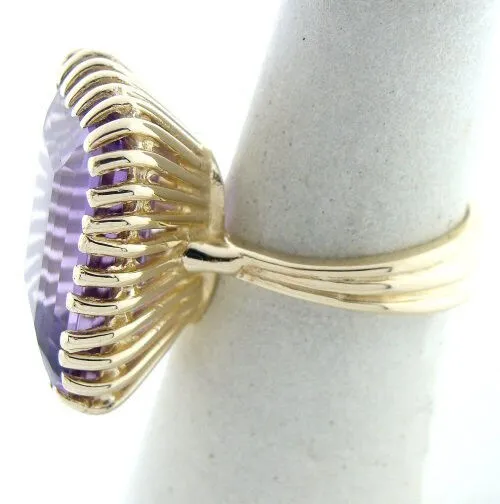 14K YELLOW GOLD SYNTHETIC AMETHYST RING