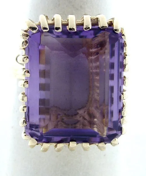 14K YELLOW GOLD SYNTHETIC AMETHYST RING