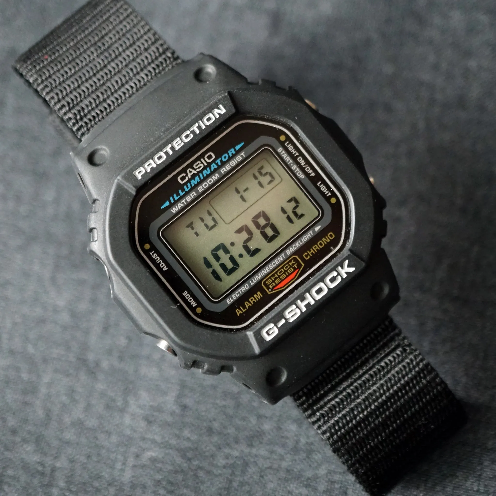 2002 U.S.MILITARY MIL-SHOCK WRIST CHRONOGRAPH / COMPUTER