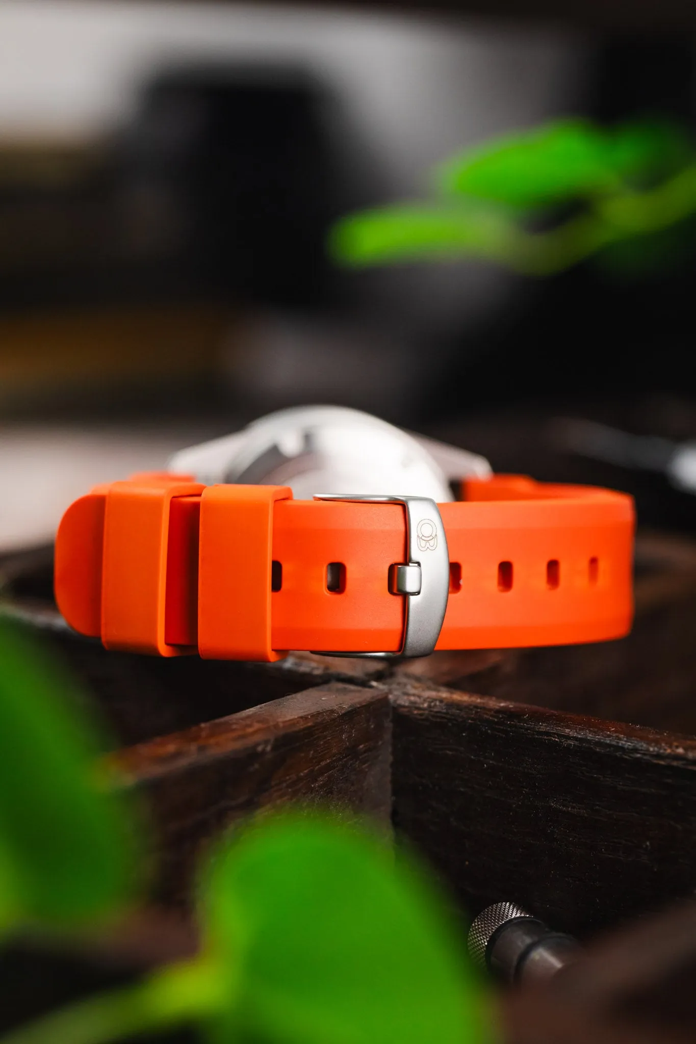 Bonetto Cinturini 317 Premium Rubber Watch Strap in ORANGE
