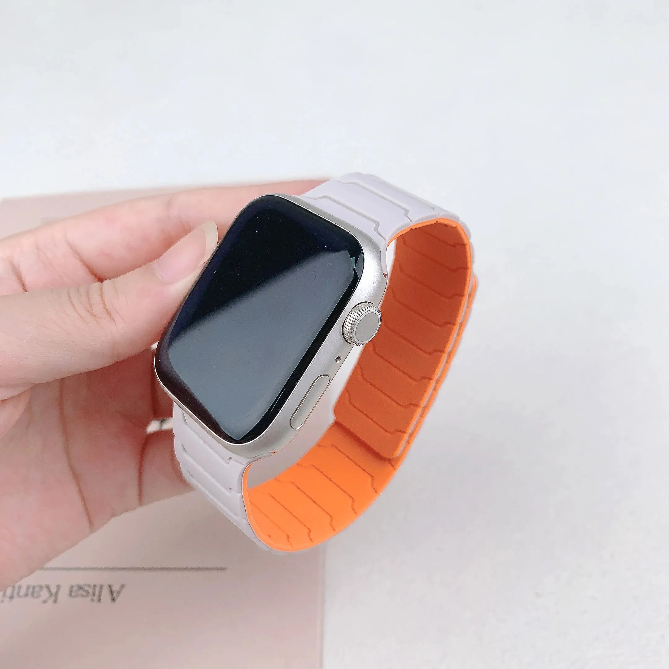 Dorb, The Silicon Link Loop