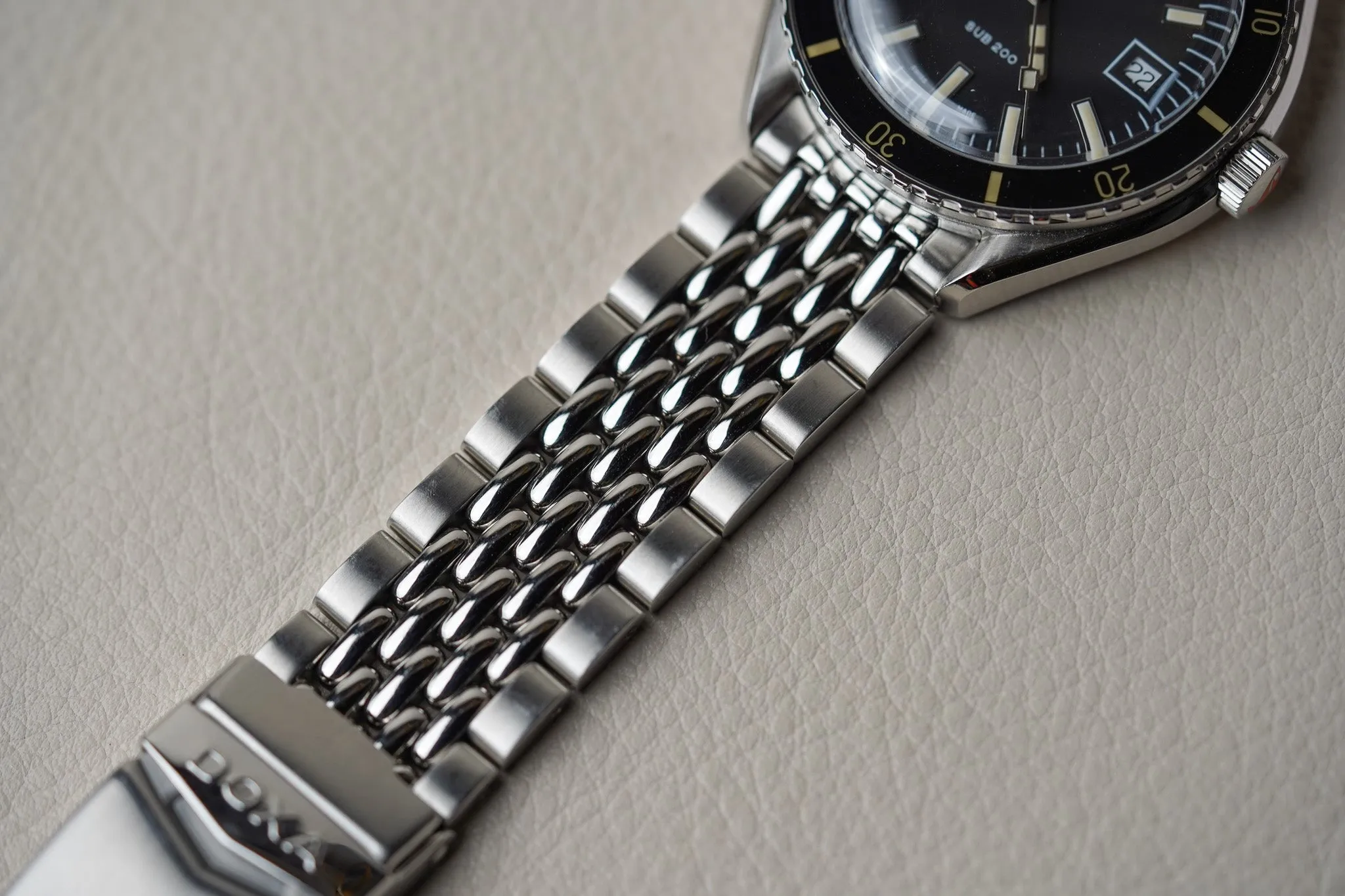 Doxa SUB 200 Sharkhunter 799.10.101.10