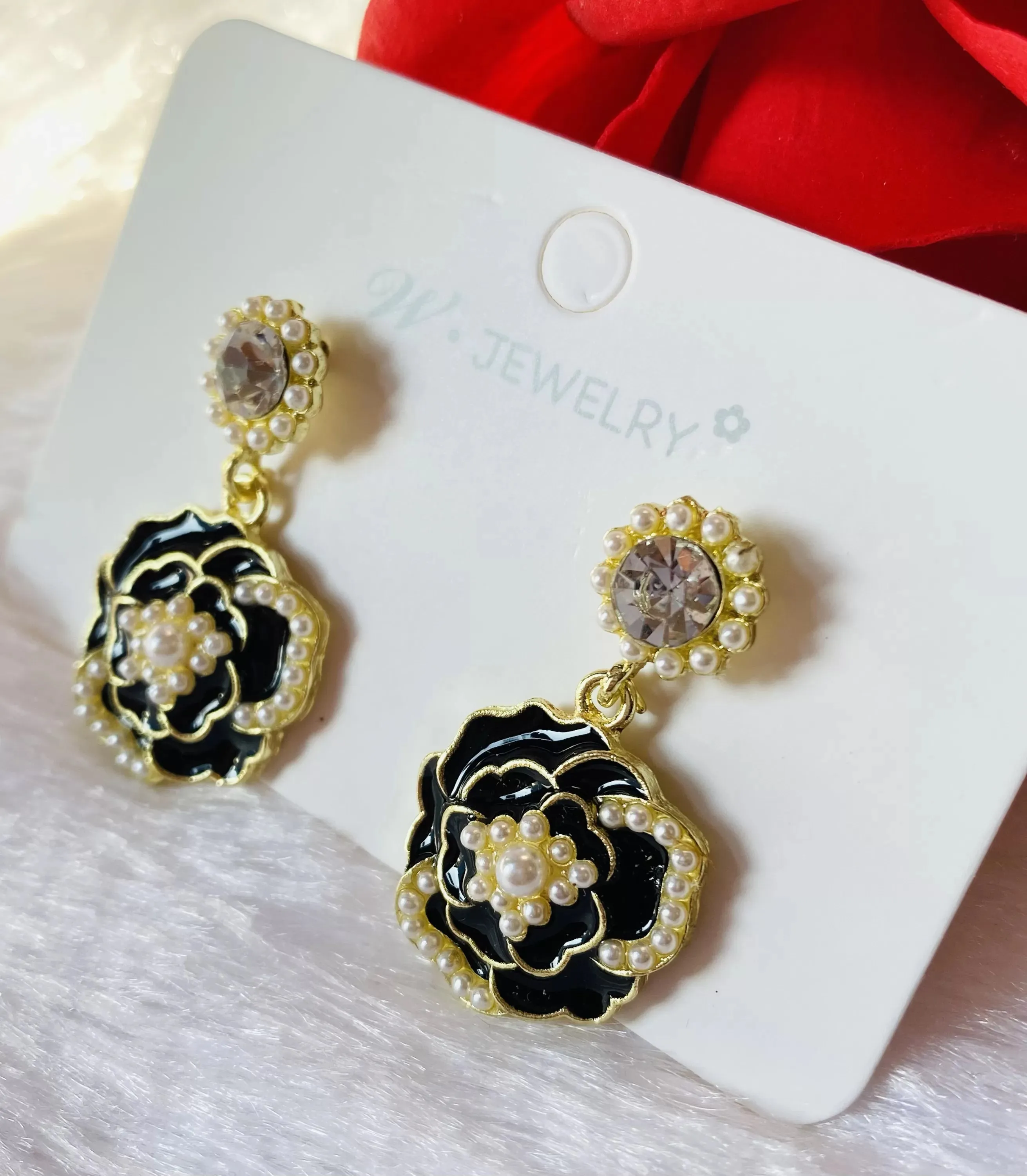 Elegant lady flower pearl women’s earrings