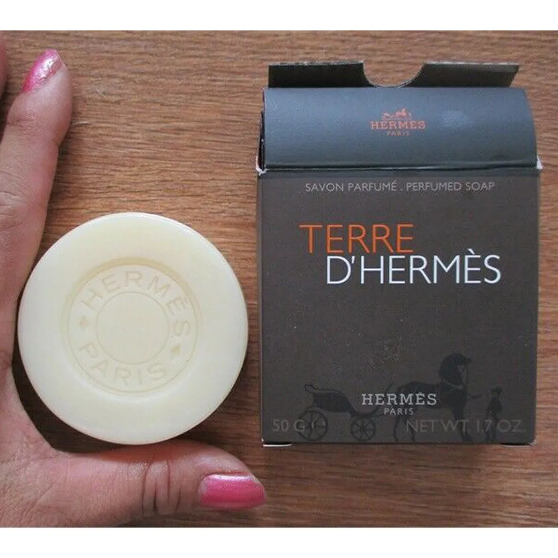 Hermes Jour D’Hermes & Terre D’Hermes Perfumed Body Bath Soap Combo For Women & Men 50g Each
