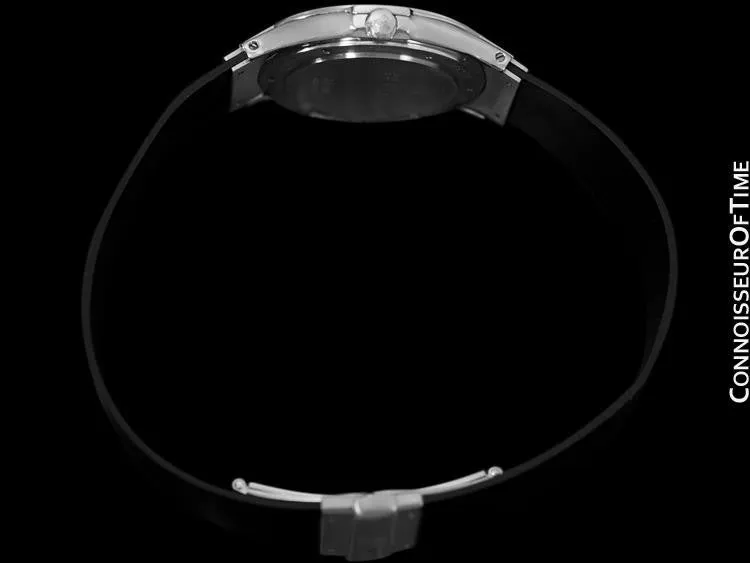 Hublot MDM Full Size Mens Red Wine Dial Watch with Date - Stainless Steel