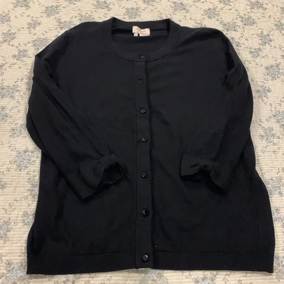 Kate Spade Sweater Size Small Like NEW Button Down Front Bow design Sleeve Cuffs