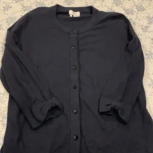 Kate Spade Sweater Size Small Like NEW Button Down Front Bow design Sleeve Cuffs
