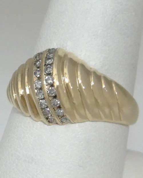 LADIES 10K YELLOW GOLD 1/5ct CHANNEL SET DIAMOND DOME SHELL BAND RING