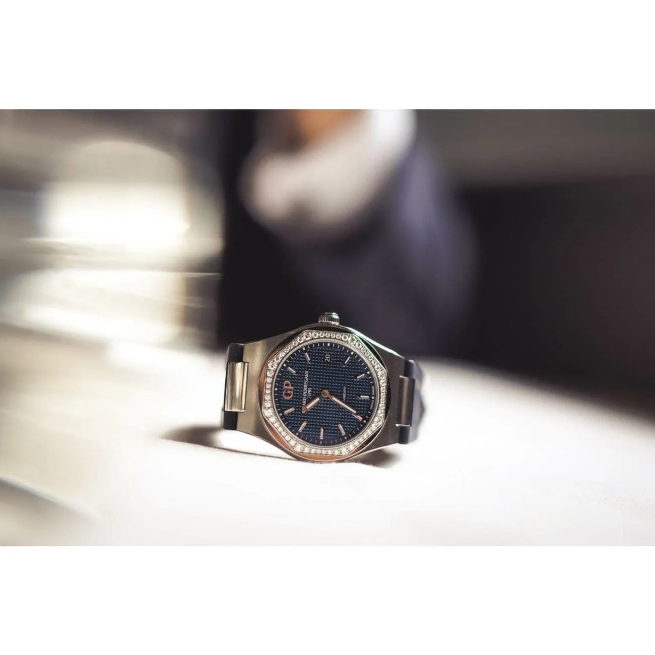 Laureato 34 MM