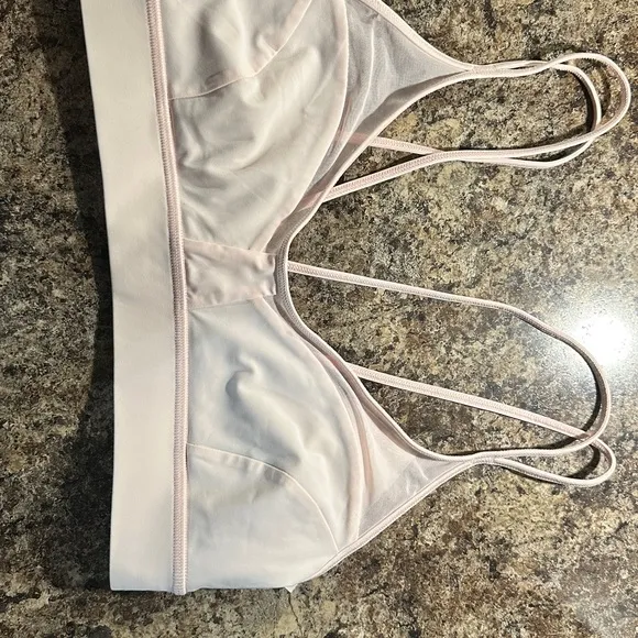 Lululemon Athletica ANew Sports Bra Women’s Size 8 🍓