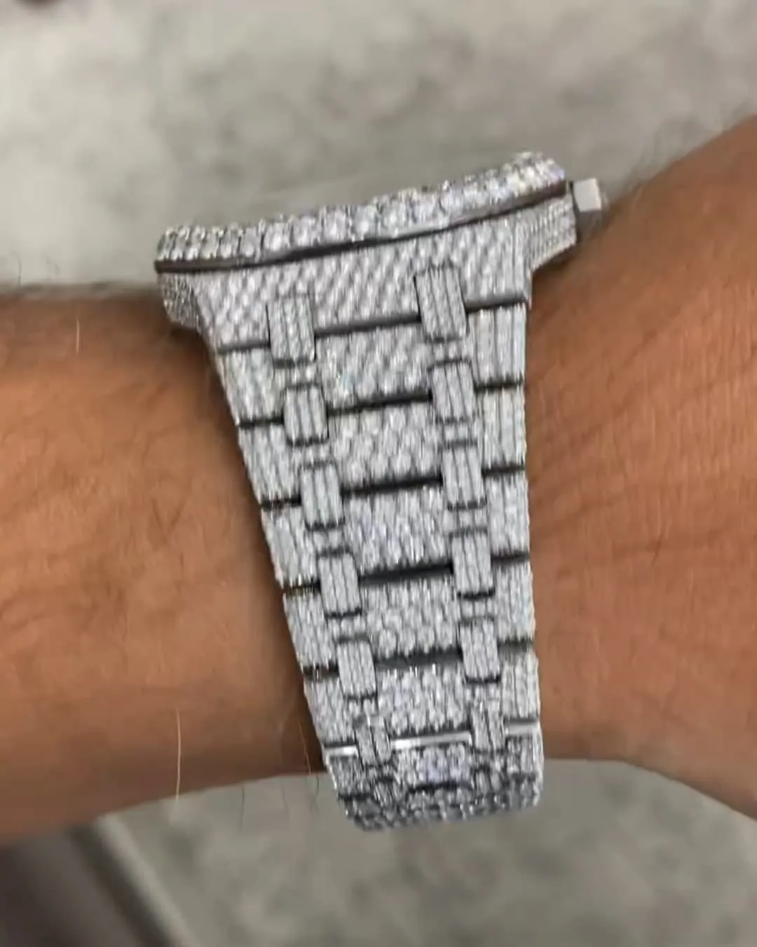MOISSANITE AP WATCH | AUDEMARS PIGUET ROYALOAK BUSTDOWN Handmade | W 273