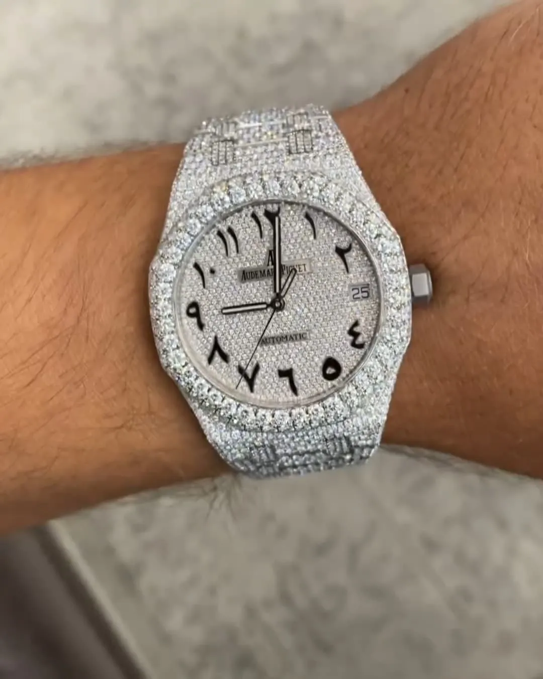 MOISSANITE AP WATCH | AUDEMARS PIGUET ROYALOAK BUSTDOWN Handmade | W 273