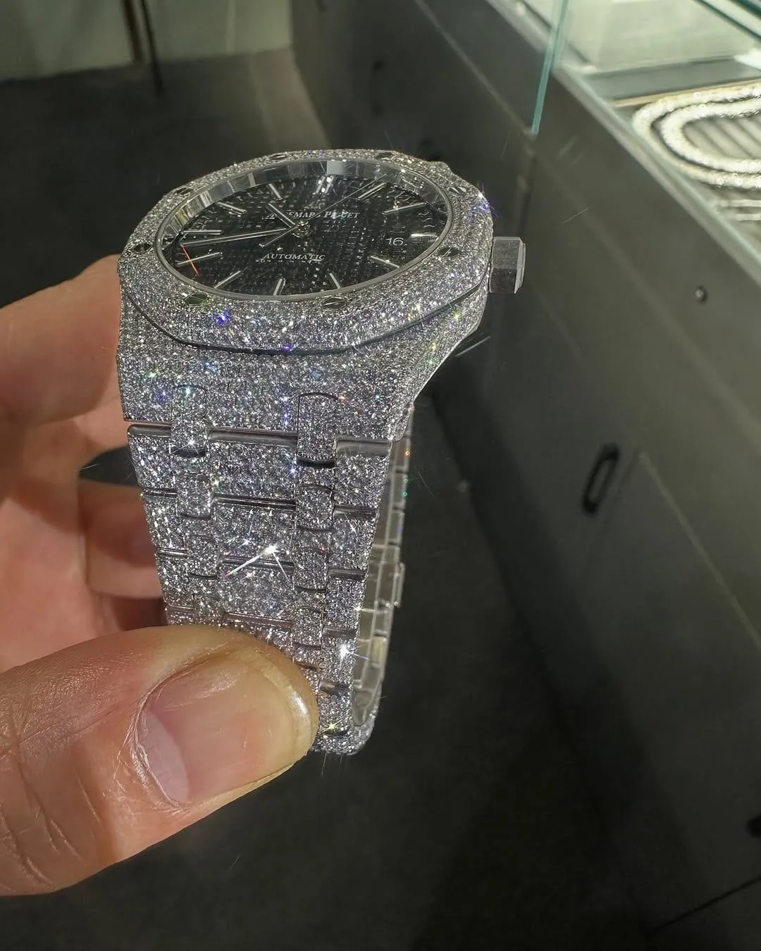 MOISSANITE AP WATCH | AUDEMARS PIGUET ROYALOAK BUSTDOWN W 260