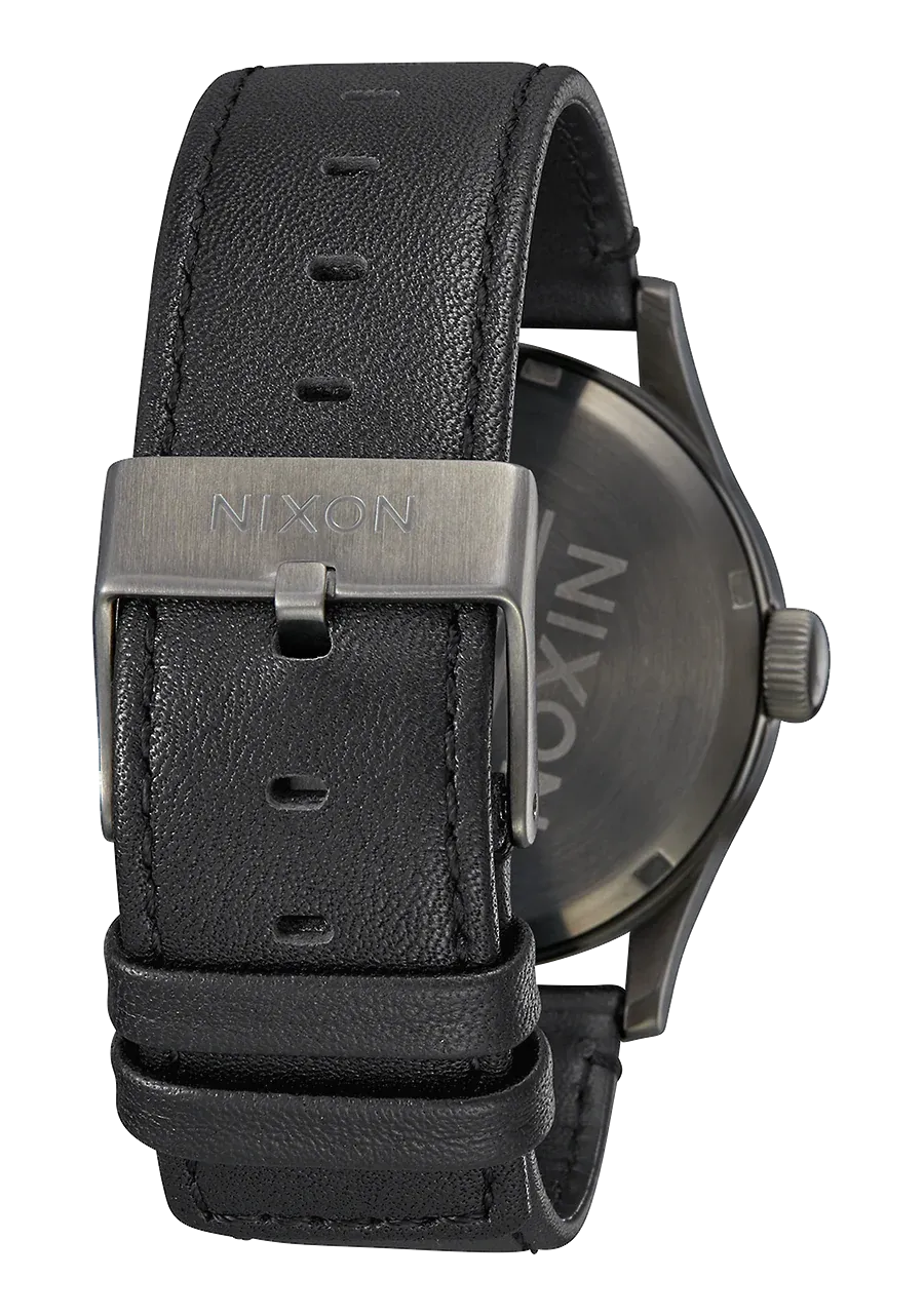 NIXON SENTRY LEATHER GUNMETAL