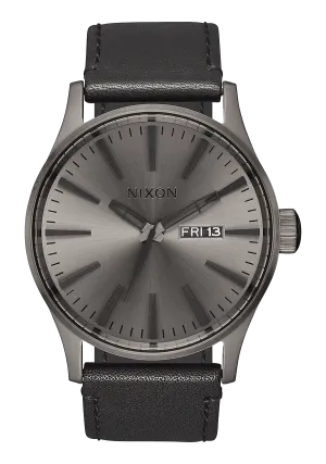 NIXON SENTRY LEATHER GUNMETAL