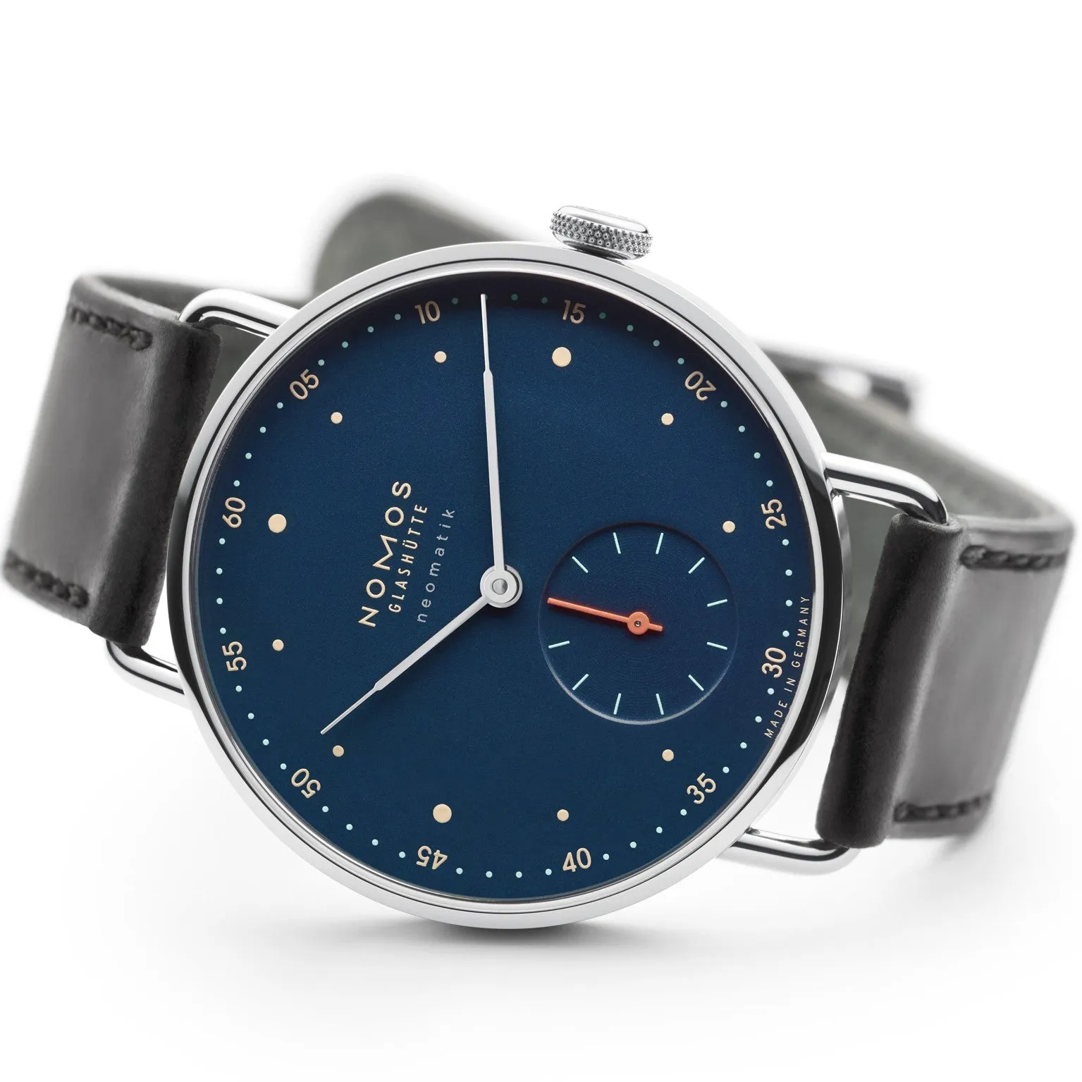 NOMOS Glashütte Metro neomatik midnight blue