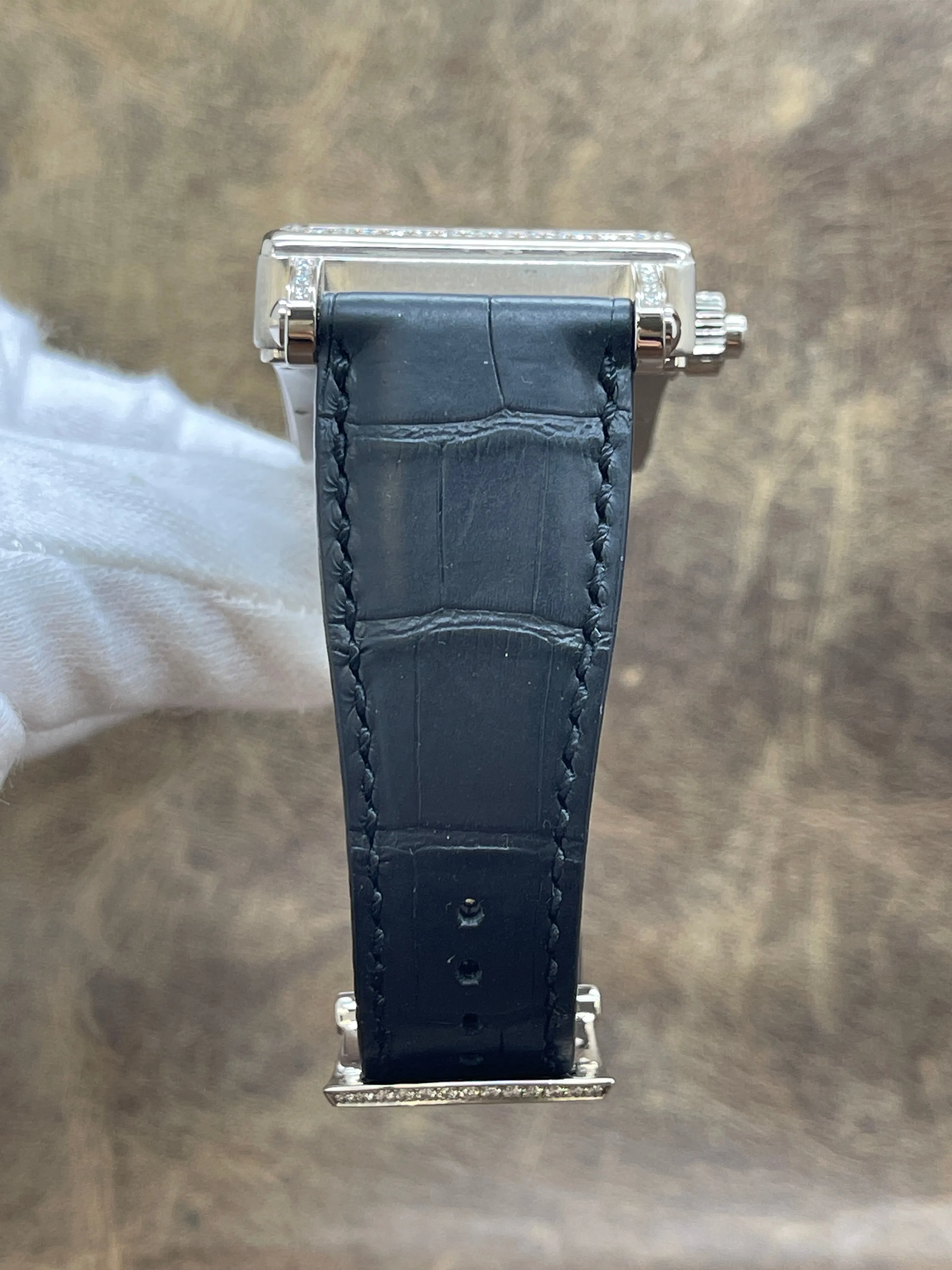Roger Dubuis Monopusher 18K White Gold Diamonds Rare 28 L.E Much More Silver Dial Manual Wind Watch