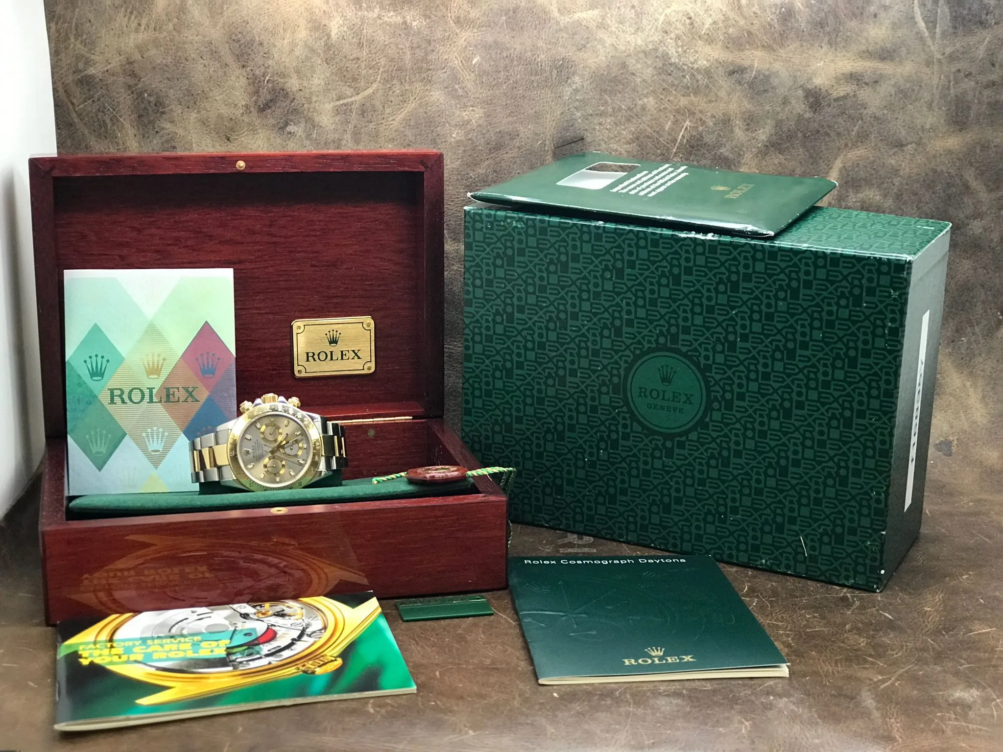 Rolex Daytona 116523 Silver Dial Automatic Men's Watch