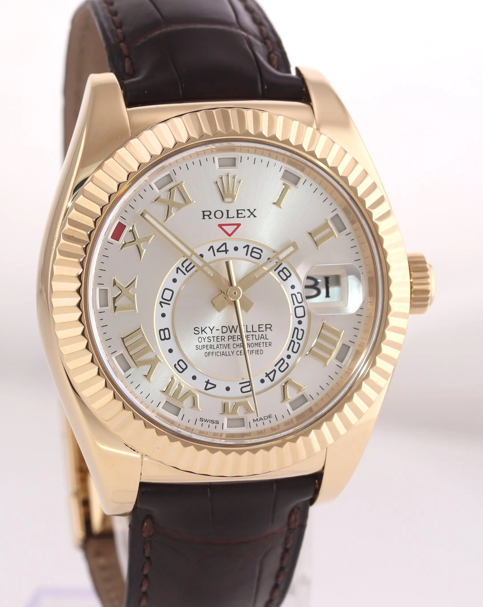Rolex Sky-Dweller 18K Gold 326138 42mm Silver Dial Leather watch Box