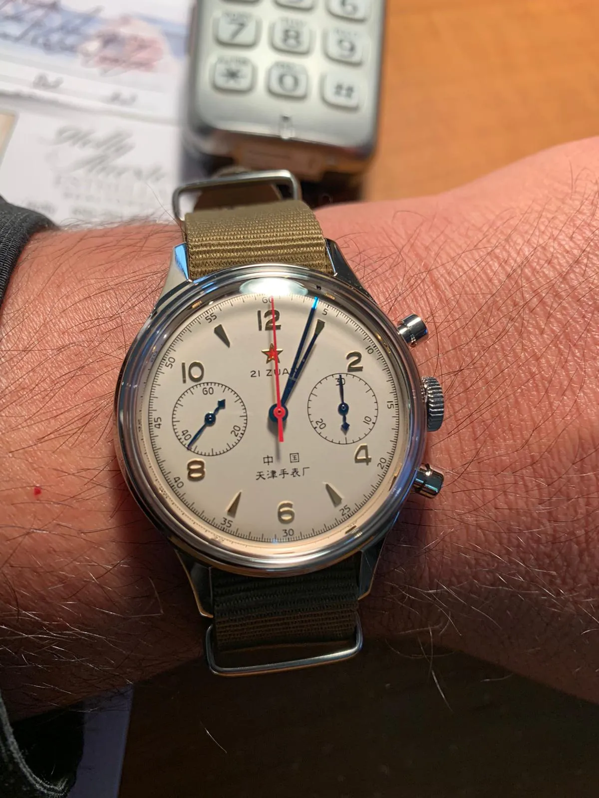 Sea-Gull "1963" Official Original Genuine Air Force pilot Manual Wind Chronograph Mechanical watch. Calibre:ST1901. Model: D304 1963