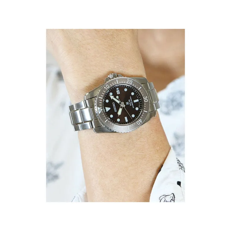 Seiko Prospex Solar Power Diver's 200M SNE571P1 Men's 200M Dive Watch with Silver-Tone Stainless Steel Case and Band