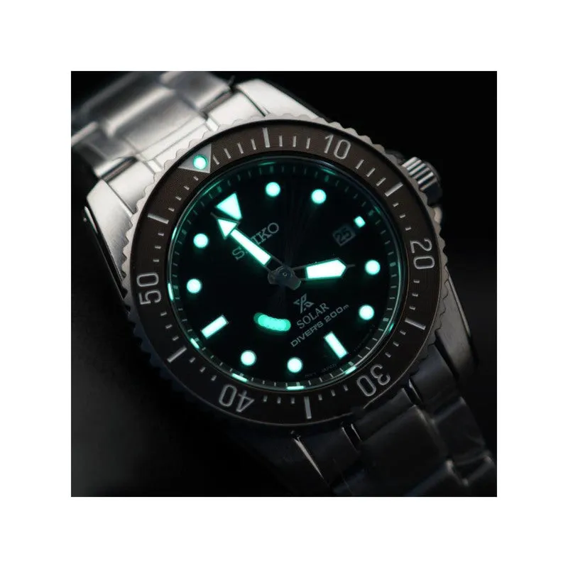 Seiko Prospex Solar Power Diver's 200M SNE571P1 Men's 200M Dive Watch with Silver-Tone Stainless Steel Case and Band