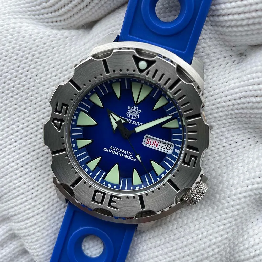 Steeldive SD1984 NH36 Monster Men Watch