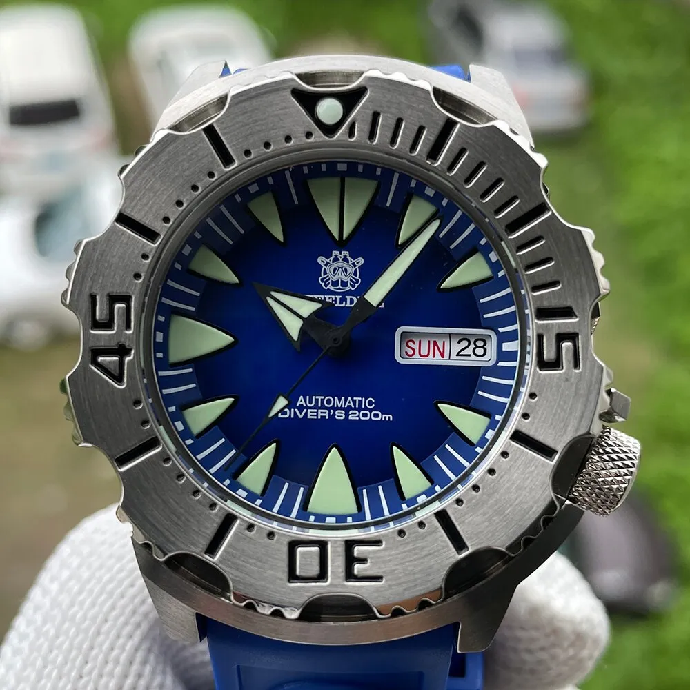 Steeldive SD1984 NH36 Monster Men Watch