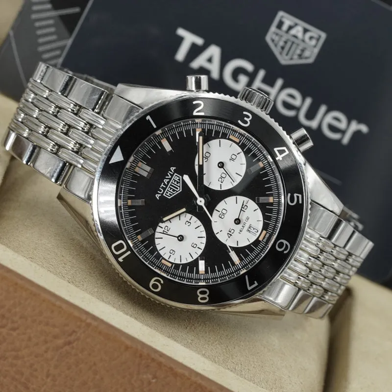 Tag Heuer Autavia CBE2110 Black Dial Chronograph 42mm B&P 2017
