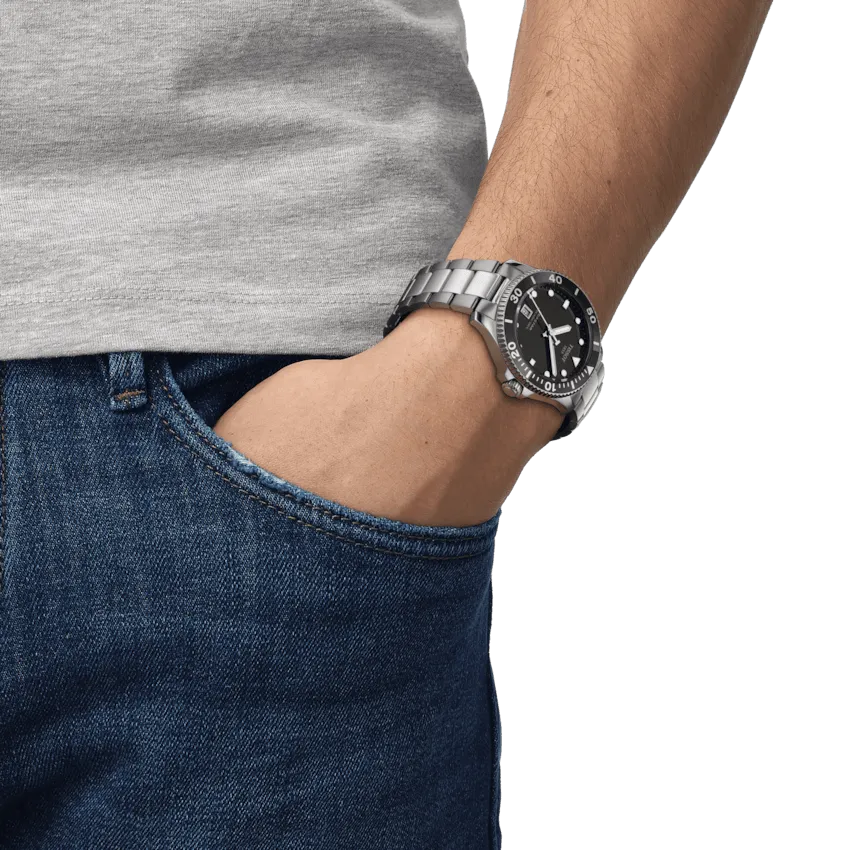 Tissot Seastar 1000 40mm black Quartz Quartz steel T120.410.11.051.00