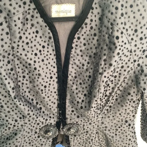 Vintage Monique black Blazer women’s classic classy elegant holiday party