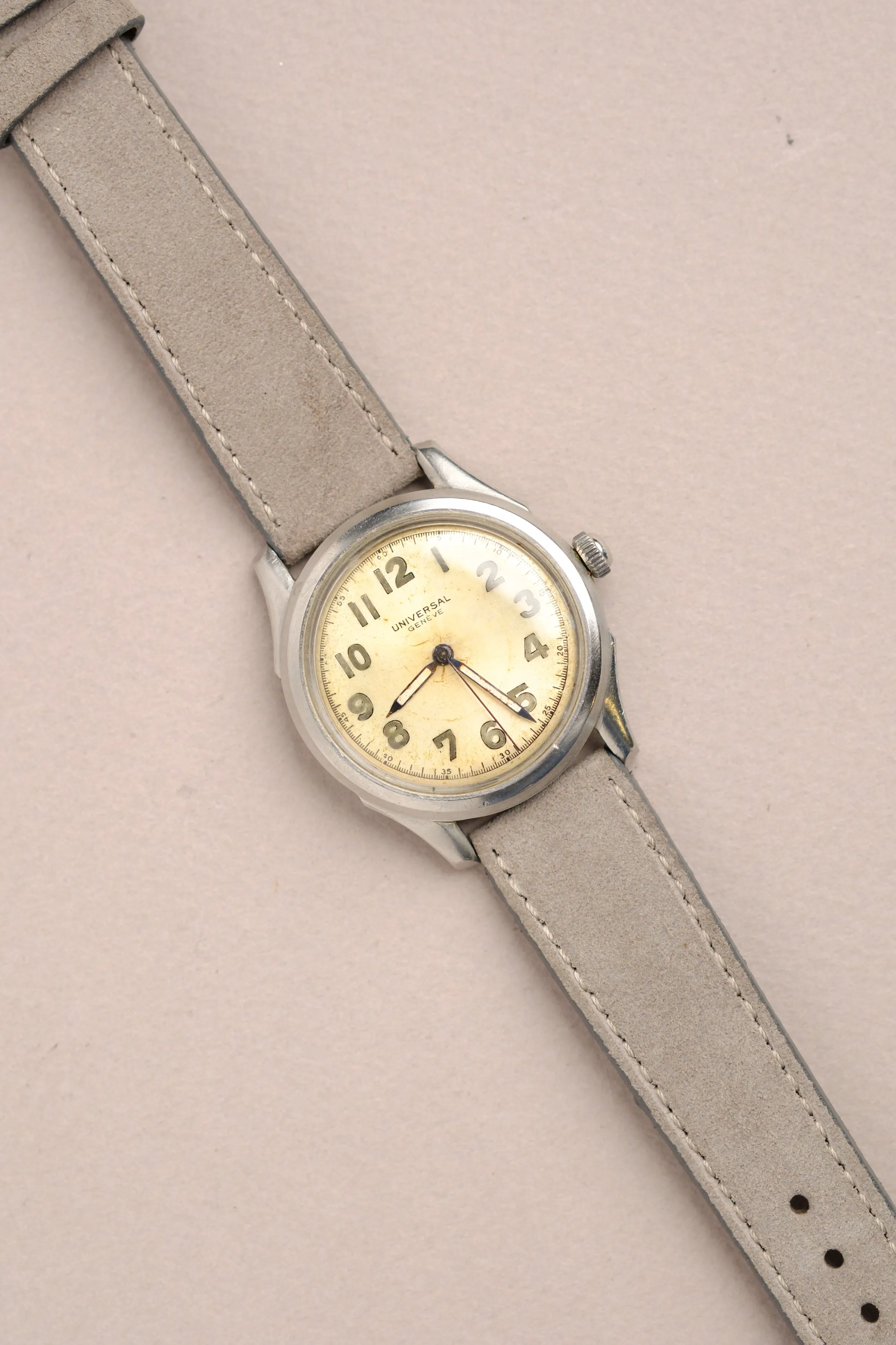 Vintage Universal Geneve 20721 - 1940's