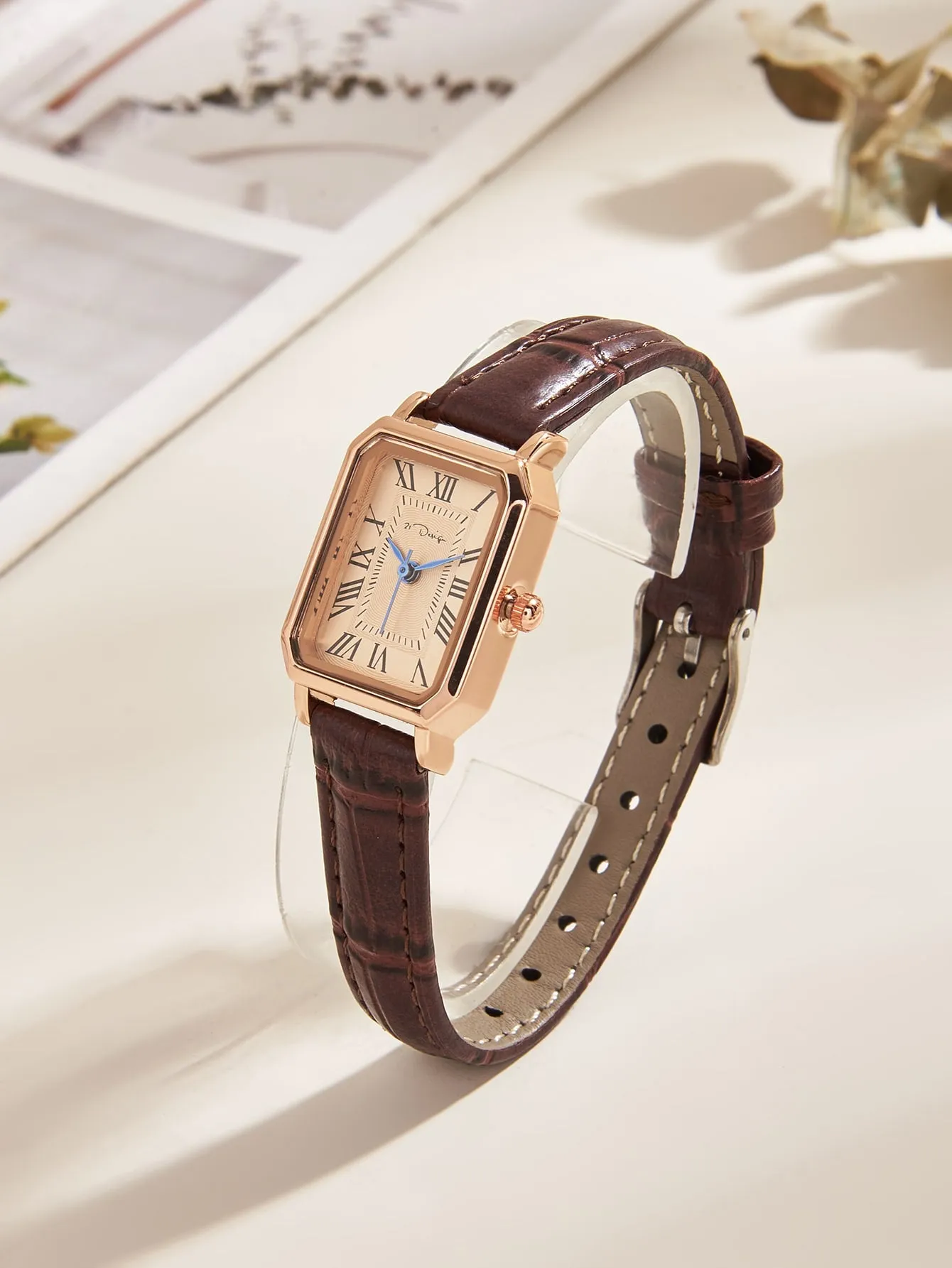 Vintage Water Resistant Polygon Pointer Quartz Watch - Brown