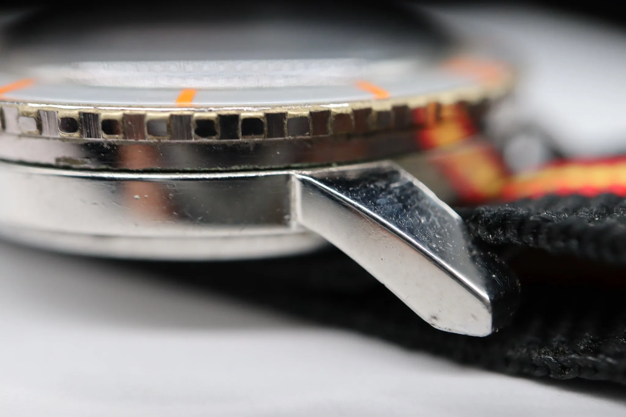 Vintage Zodiac Seawolf with Cool Patina Dial Automatic Men's Yellow/Orange