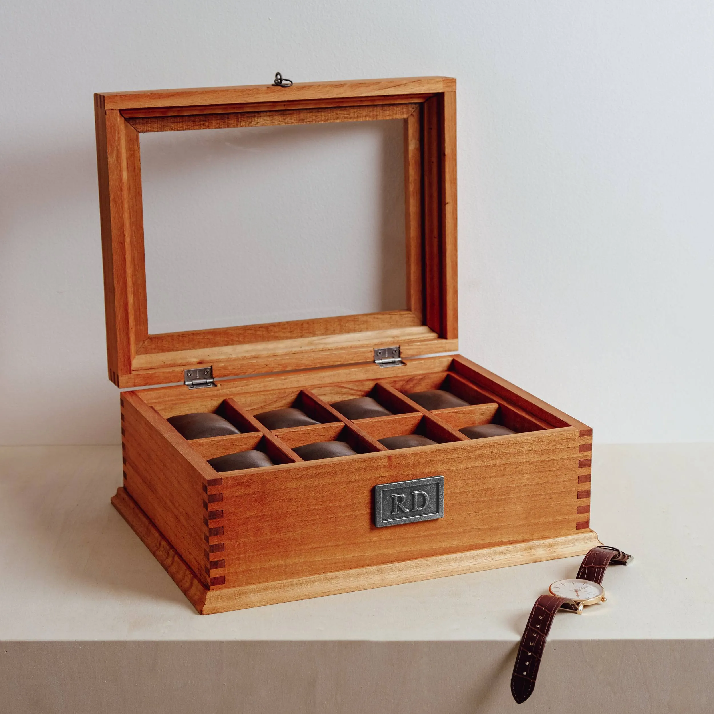 Watch Box for 8 Watches with Secret Compartment - Cedar Wood.