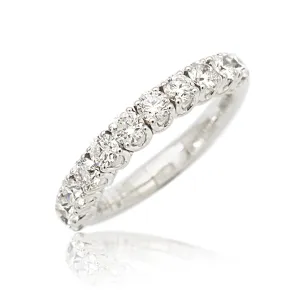 Xpandable™ full eternity diamond band.
